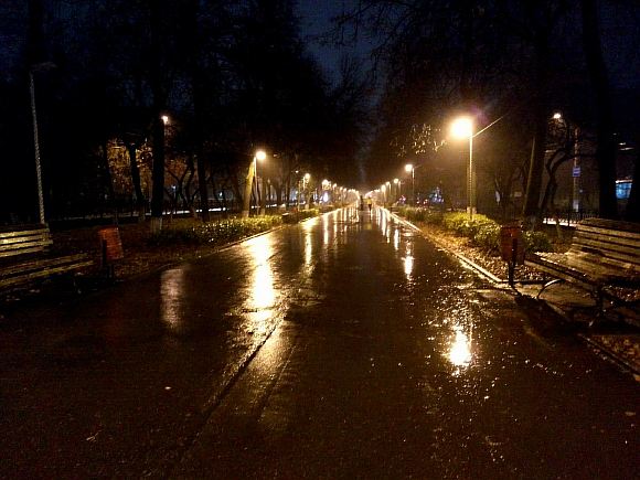 Бежать стремительно назад...