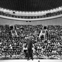 Евгений Евтушенко читает стихи, декабрь 1962 г.